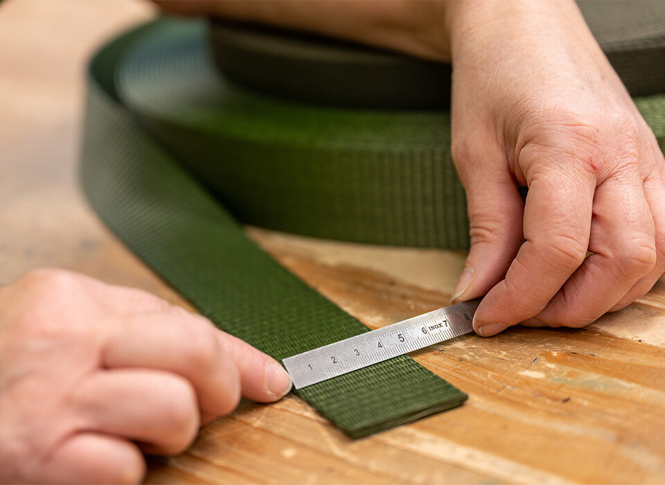 Produktionsschritt bei der Herstellung eines Spezialgurtes 